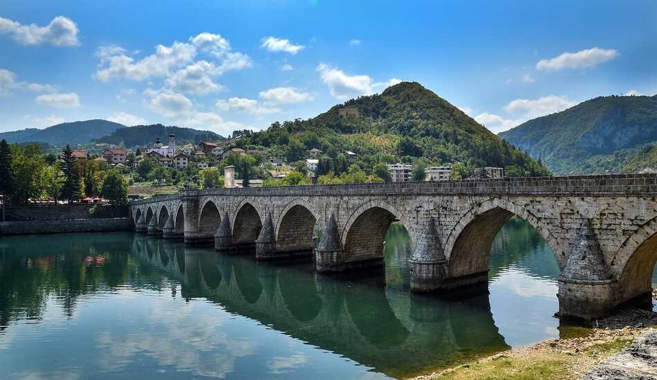 2018/02/images/tour_455/visegrad.jpg